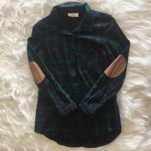 PLAID BUTTON UP W/ ELBOW PATCHES